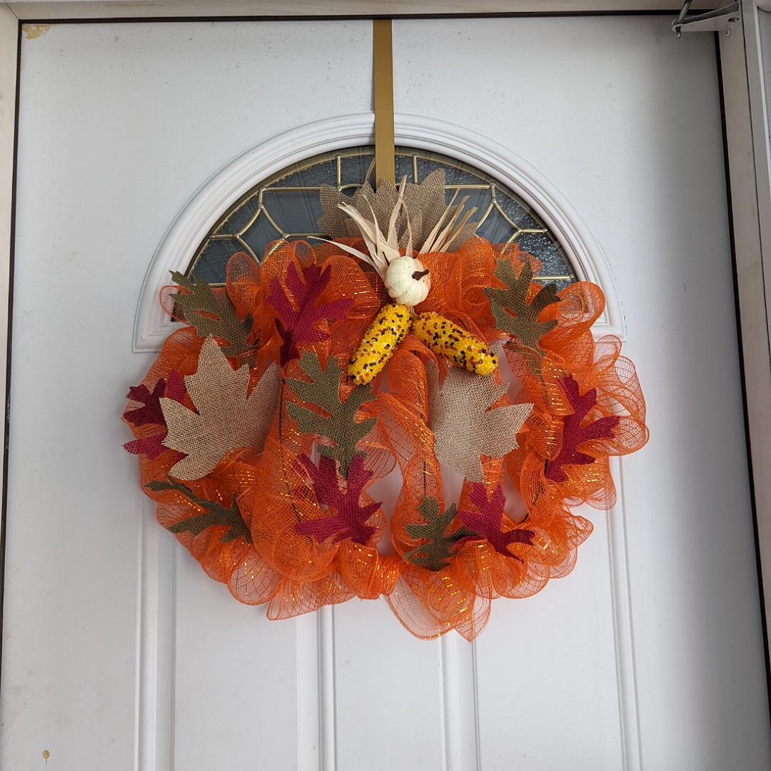DIY Dollar Store Fall Pumpkin Wreath